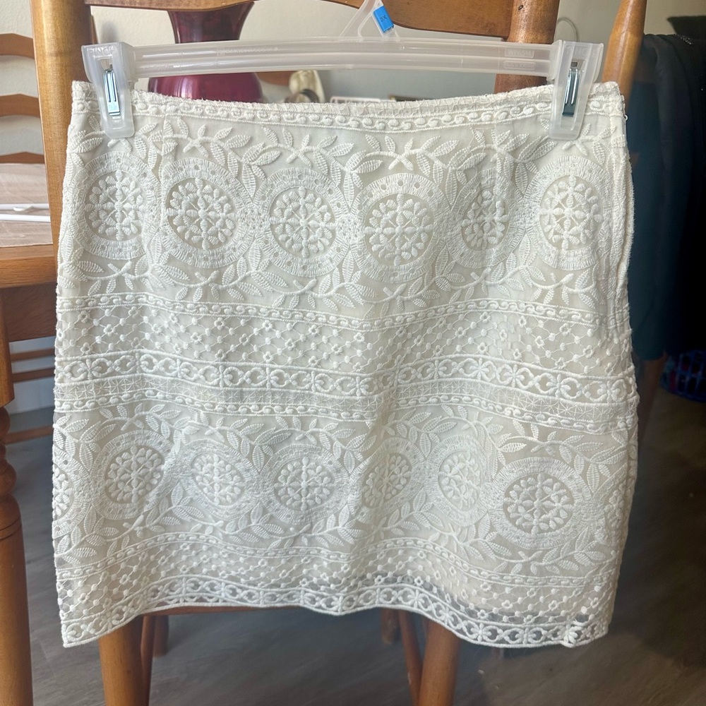 H&M Cream lace mini Skirt
